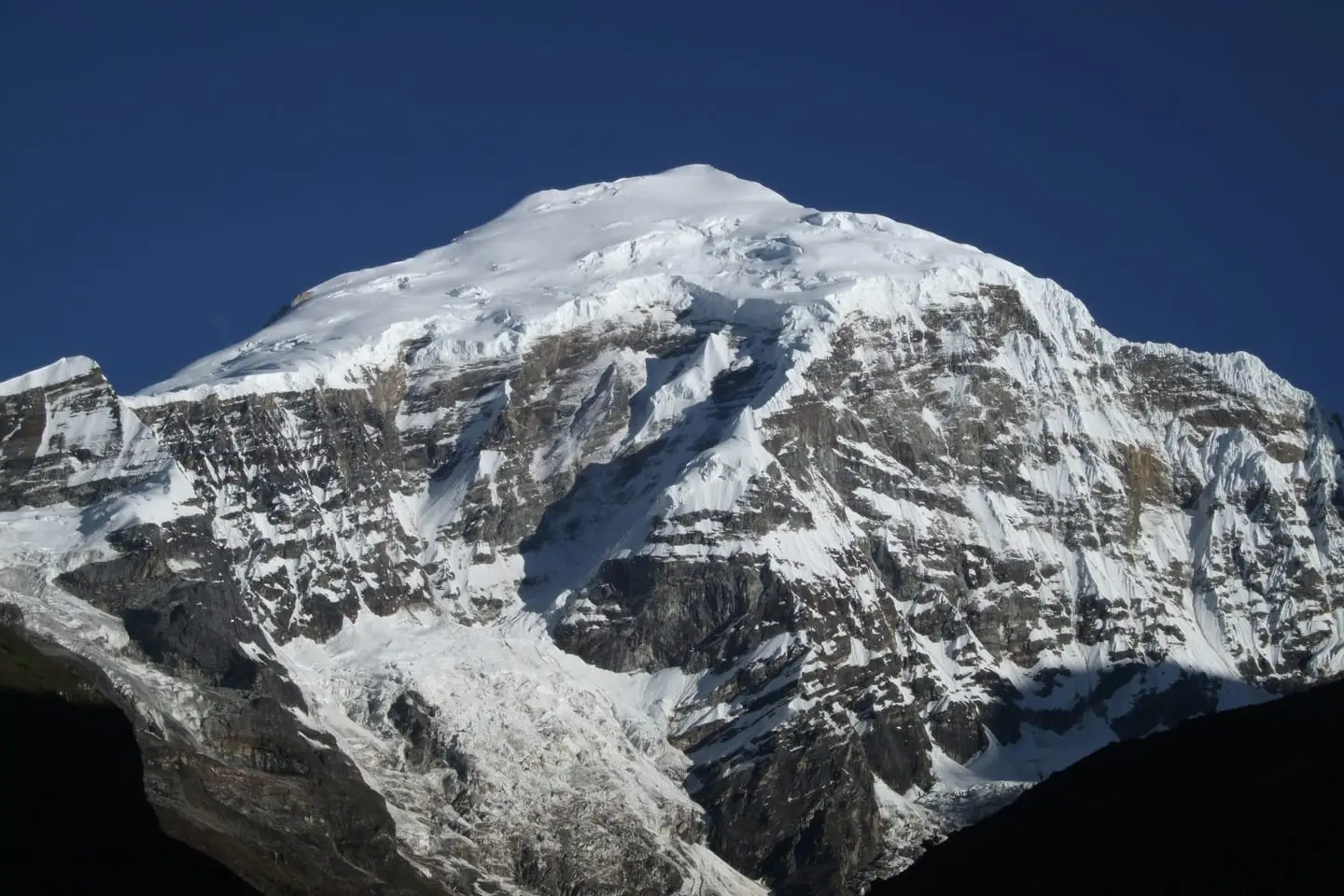 Detail of Jomolhari’s summit ridge